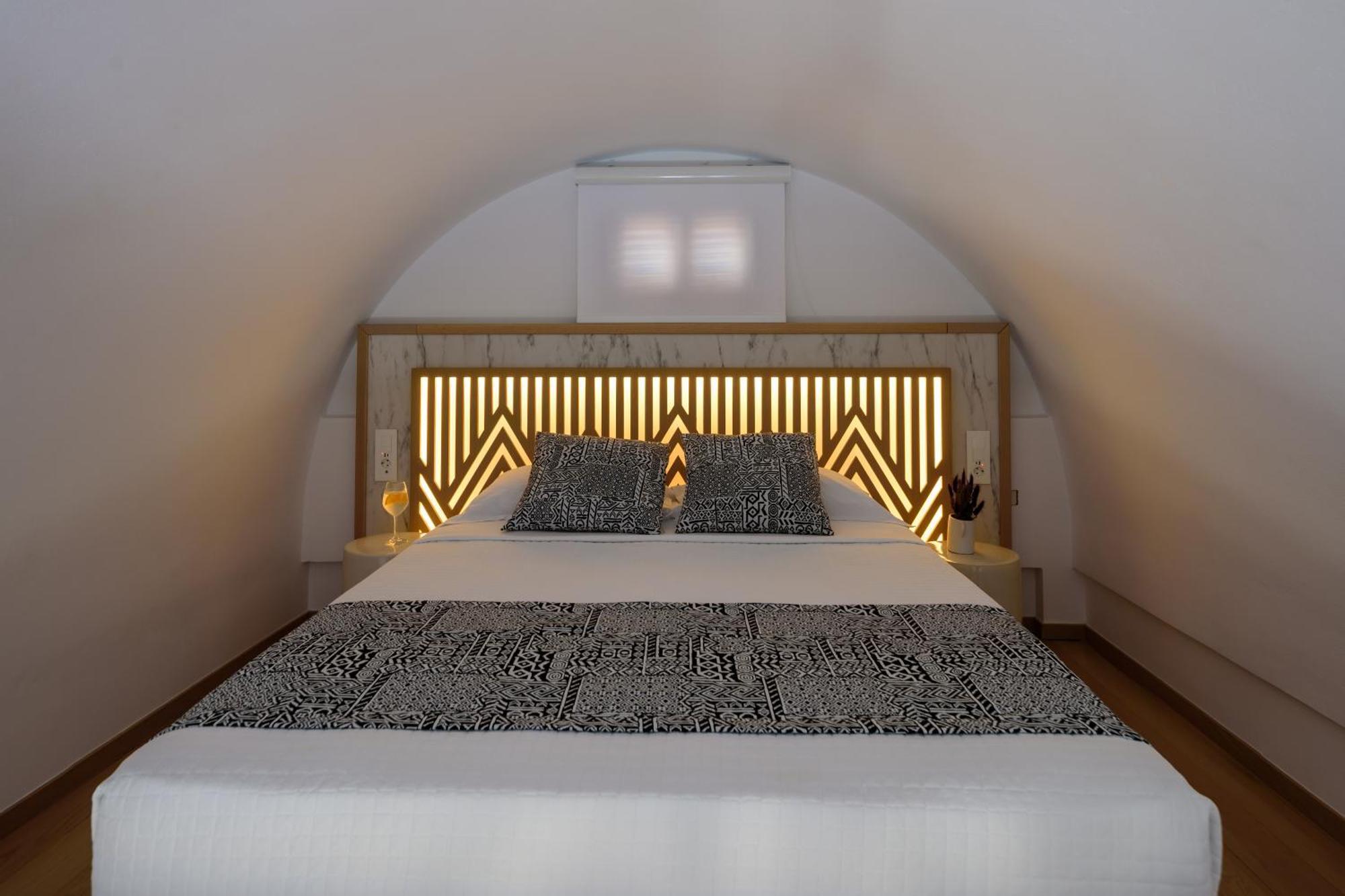 Astir Thira Hotel Тира Экстерьер фото