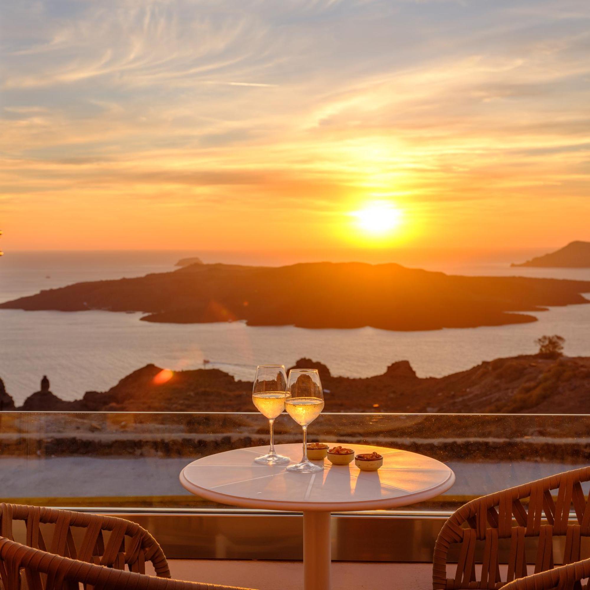 Astir Thira Hotel Тира Экстерьер фото